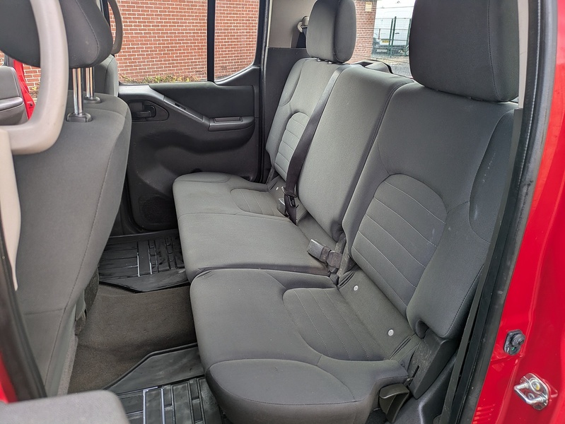 Nissan Navara 2.5 dCi Visia 4WD Euro 5 4dr