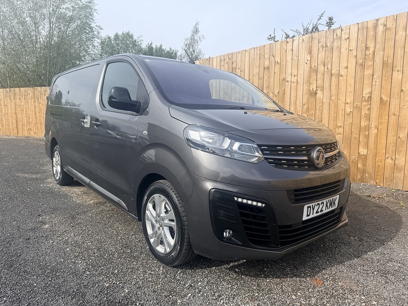 Vauxhall Vivaro Turbo D 3100 Elite 2.0 5dr Panel Van Manual Diesel