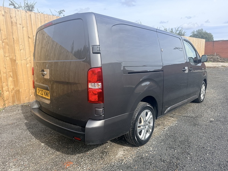 Vauxhall Vivaro Turbo D 3100 Elite 2.0 5dr Panel Van Manual Diesel