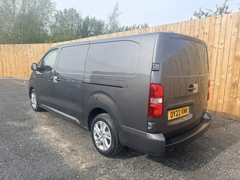 Vauxhall Vivaro Turbo D 3100 Elite 2.0 5dr Panel Van Manual Diesel