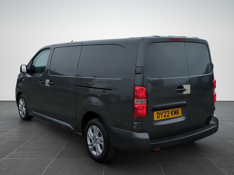 Vauxhall Vivaro 2.0 Turbo D 3100 Elite L2 H1 Euro 6 (s/s) 5dr