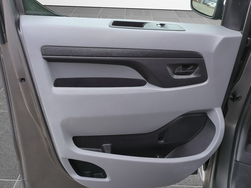Vauxhall Vivaro 2.0 Turbo D 3100 Elite L2 H1 Euro 6 (s/s) 5dr