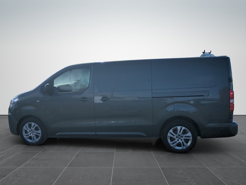 Vauxhall 2.0 Turbo D 3100 Elite Panel Van 5dr Diesel Manual L2 H1 Euro 6 (s/s) (145 ps)