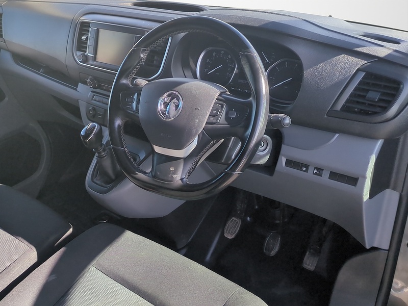 Vauxhall 2.0 Turbo D 3100 Elite Panel Van 5dr Diesel Manual L2 H1 Euro 6 (s/s) (145 ps)