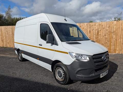 2.0 315 CDI Progressive Panel Van 5dr Diesel Manual RWD L2 H2 Euro 6 (s/s) (150 ps)