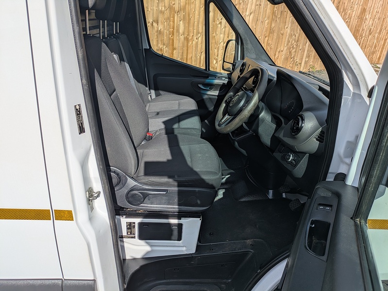 Mercedes-Benz Sprinter 2.0 315 CDI Progressive RWD L2 H2 Euro 6 (s/s) 5dr