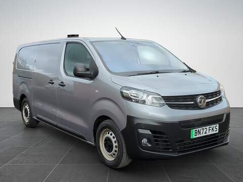 3100 75kWh Dynamic Panel Van 6dr Electric Auto L2 H1 (7.4kW Charger) (136 ps)