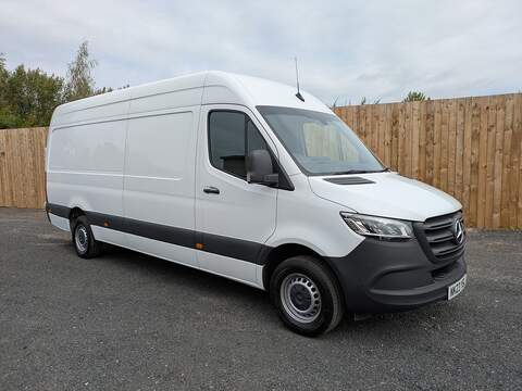 2.0 317 CDI HD Progressive Panel Van 5dr Diesel Manual RWD L3 H2 Euro 6 (s/s) (170 ps)