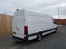 2.0 317 CDI HD Progressive Panel Van 5dr Diesel Manual RWD L3 H2 Euro 6 (s/s) (170 ps)