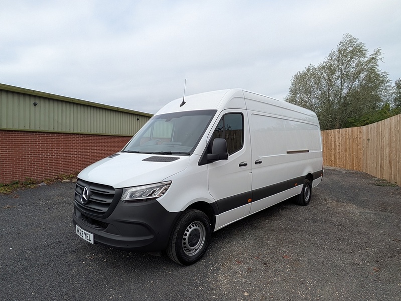 Mercedes-Benz 2.0 317 CDI HD Progressive Panel Van 5dr Diesel Manual RWD L3 H2 Euro 6 (s/s) (170 ps)