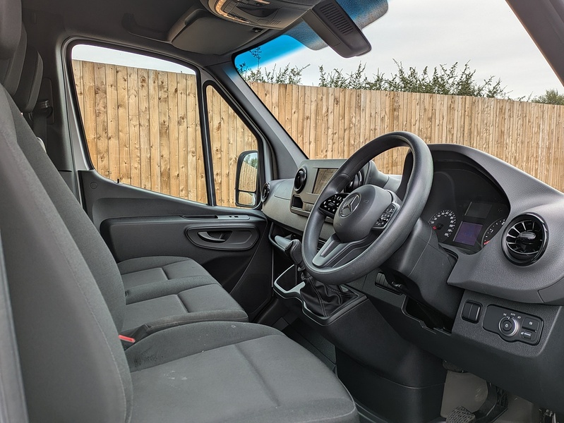 Mercedes-Benz 2.0 317 CDI HD Progressive Panel Van 5dr Diesel Manual RWD L3 H2 Euro 6 (s/s) (170 ps)