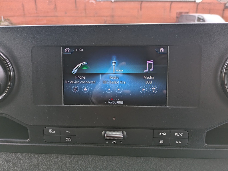 Mercedes-Benz 2.0 317 CDI HD Progressive Panel Van 5dr Diesel Manual RWD L3 H2 Euro 6 (s/s) (170 ps)