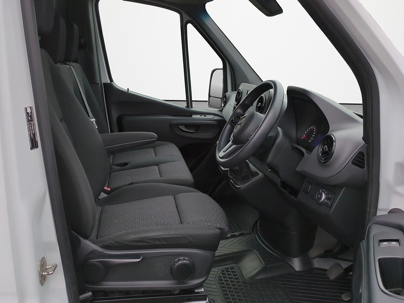 Mercedes-Benz 2.0 315 CDI Premium Panel Van 5dr Diesel Manual RWD L3 H2 Euro 6 (s/s) (150 ps)