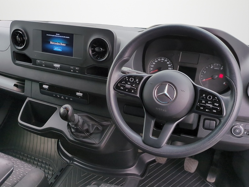 Mercedes-Benz 2.0 315 CDI Premium Panel Van 5dr Diesel Manual RWD L3 H2 Euro 6 (s/s) (150 ps)