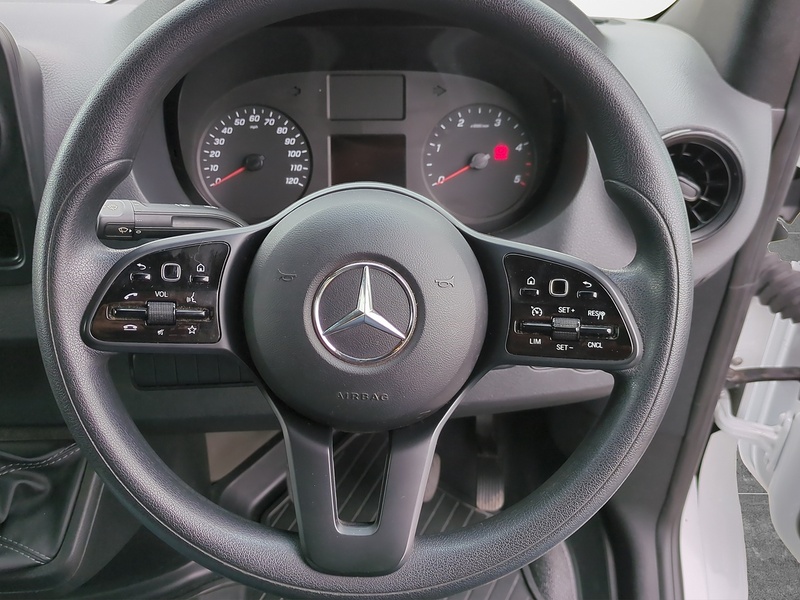 Mercedes-Benz 2.0 315 CDI Premium Panel Van 5dr Diesel Manual RWD L3 H2 Euro 6 (s/s) (150 ps)