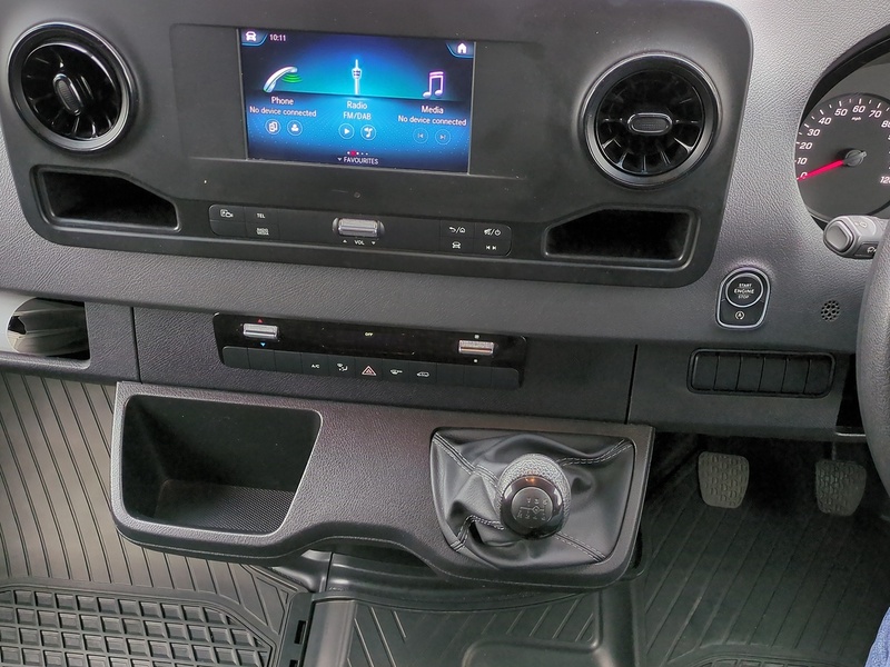 Mercedes-Benz 2.0 315 CDI Premium Panel Van 5dr Diesel Manual RWD L3 H2 Euro 6 (s/s) (150 ps)