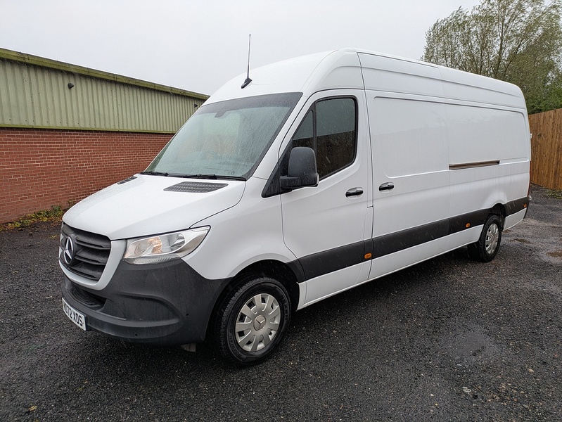 Mercedes-Benz 2.0 315 CDI Premium Panel Van 5dr Diesel Manual RWD L3 H2 Euro 6 (s/s) (150 ps)