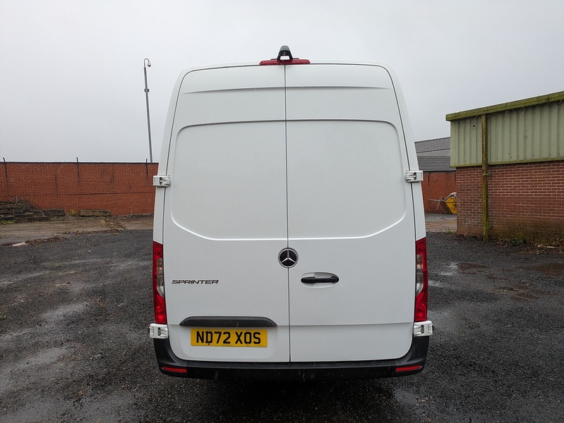 Mercedes-Benz 2.0 315 CDI Premium Panel Van 5dr Diesel Manual RWD L3 H2 Euro 6 (s/s) (150 ps)