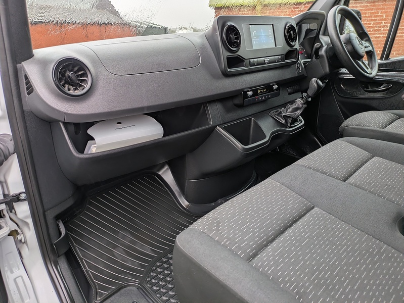 Mercedes-Benz 2.0 315 CDI Premium Panel Van 5dr Diesel Manual RWD L3 H2 Euro 6 (s/s) (150 ps)