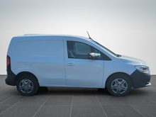 1.5 110 CDI Progressive Panel Van 5dr Diesel Manual L1 Euro 6 (s/s) (95 ps)