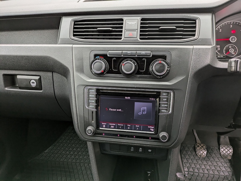 Volkswagen 2.0 TDI C20 Trendline Panel Van 6dr Diesel Manual LWB Euro 6 (s/s) (102 ps)