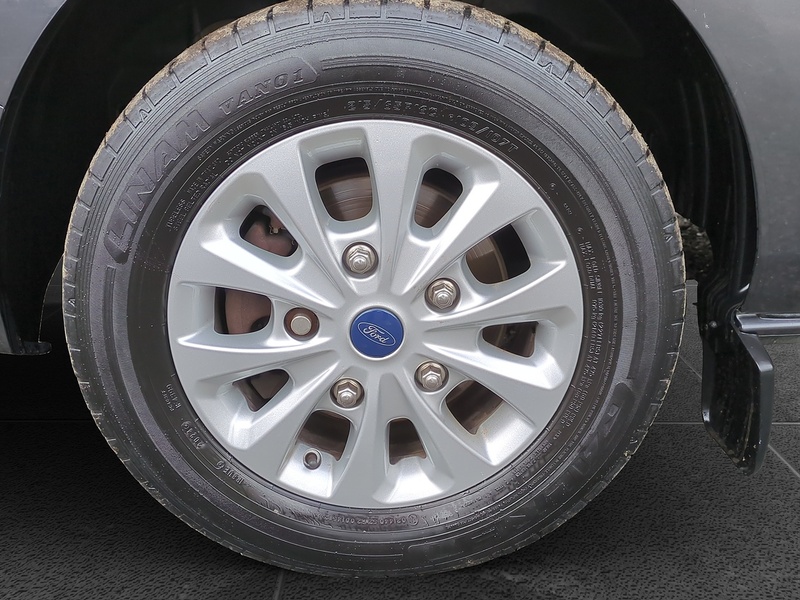Ford 2.0 320 EcoBlue Limited Panel Van 5dr Diesel Auto L1 H1 Euro 6 (170 ps)