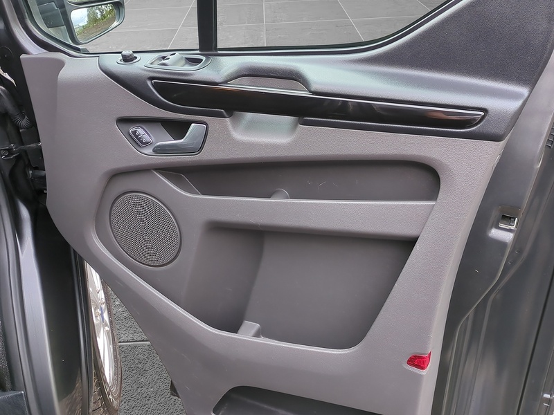 Ford 2.0 320 EcoBlue Limited Panel Van 5dr Diesel Auto L1 H1 Euro 6 (170 ps)