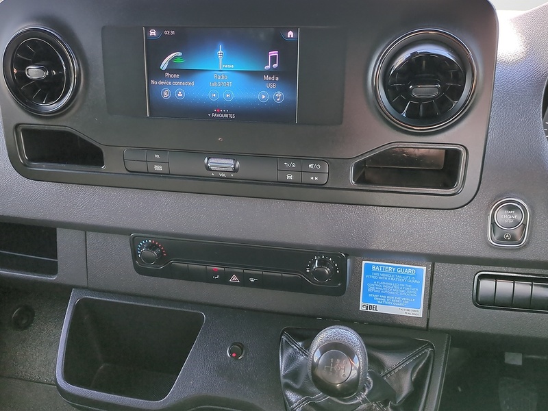 Mercedes-Benz 315 CDI Progressive 2.0 2dr Luton Manual Diesel