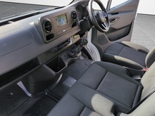 315 CDI Progressive 2.0 2dr Luton Manual Diesel