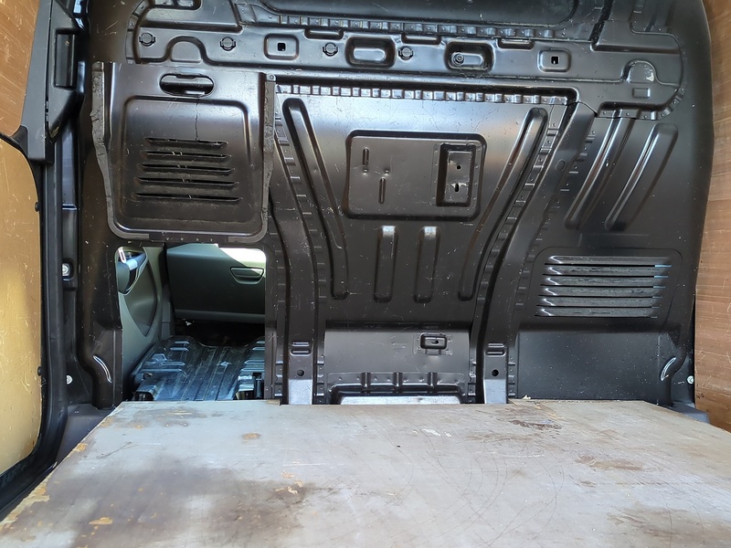 Ford 1.5 250 EcoBlue Limited Panel Van 5dr Diesel Manual L2 Euro 6 (s/s) (100 ps)