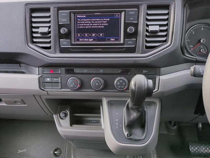 Volkswagen 2.0 TDI CR35 Trendline Panel Van 5dr Diesel Automatic FWD MWB Euro 6 (s/s) (140 ps)