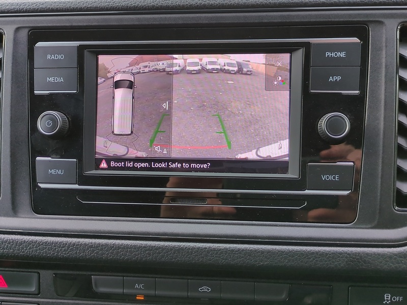 Volkswagen 2.0 TDI CR35 Trendline Panel Van 5dr Diesel Automatic FWD MWB Euro 6 (s/s) (140 ps)