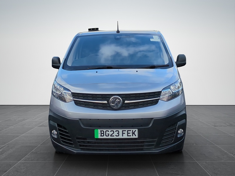 Vauxhall 3100 75kWh Dynamic Panel Van 6dr Electric Auto L1 H1 (7.4kW Charger) (136 ps)