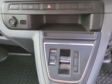 3100 75kWh Dynamic Panel Van 6dr Electric Auto L1 H1 (7.4kW Charger) (136 ps)