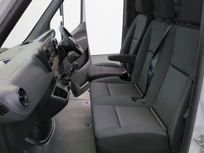 Mercedes-Benz 2.0 315 CDI Premium Panel Van 5dr Diesel Manual FWD L2 H2 Euro 6 (s/s) (150 ps)
