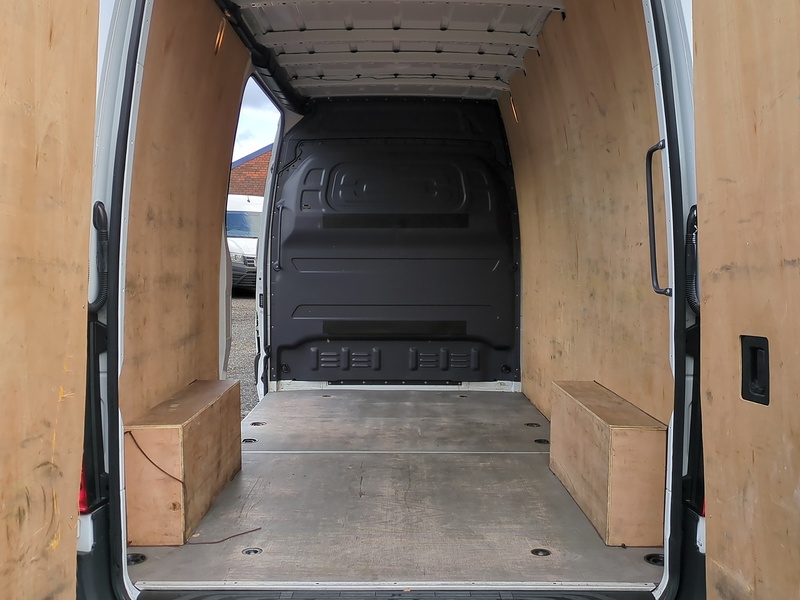 Mercedes-Benz 2.0 315 CDI Premium Panel Van 5dr Diesel Manual FWD L2 H2 Euro 6 (s/s) (150 ps)