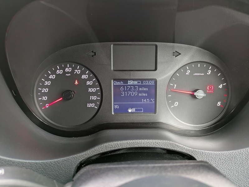Mercedes-Benz 2.0 315 CDI Premium Panel Van 5dr Diesel Manual FWD L2 H2 Euro 6 (s/s) (150 ps)