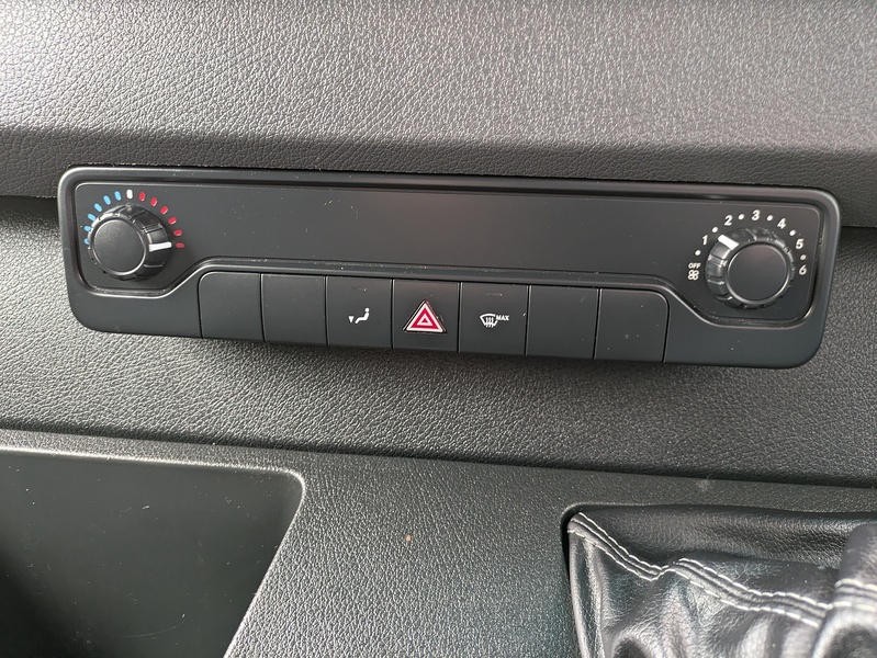 Mercedes-Benz 2.0 315 CDI Premium Panel Van 5dr Diesel Manual FWD L2 H2 Euro 6 (s/s) (150 ps)