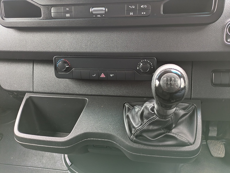 Mercedes-Benz 2.0 315 CDI Premium Panel Van 5dr Diesel Manual FWD L2 H2 Euro 6 (s/s) (150 ps)