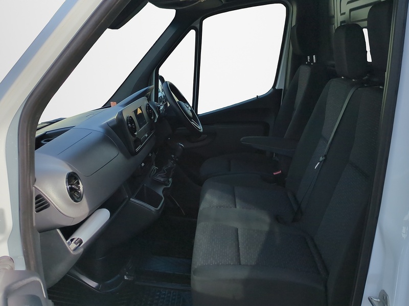 Mercedes-Benz 2.0 315 CDI Premium Panel Van 5dr Diesel Manual RWD L3 H2 Euro 6 (s/s) (150 ps)