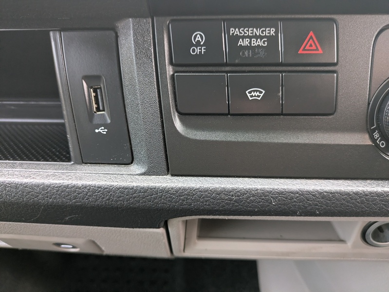 Volkswagen 2.0 TDI T30 BlueMotion Tech Highline Panel Van 5dr Diesel Manual FWD LWB Euro 5 (s/s) (140 ps)