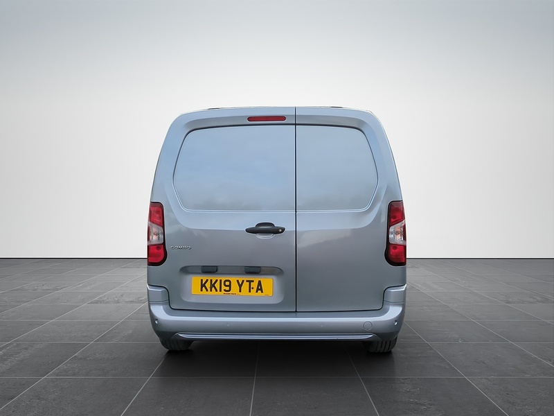 Vauxhall 1.5 Turbo D 2300 Sportive Panel Van 4dr Diesel Manual L2 H1 Euro 6 (s/s) (100 ps)