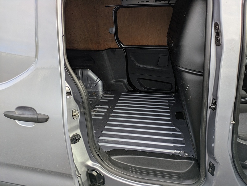 Vauxhall 1.5 Turbo D 2300 Sportive Panel Van 4dr Diesel Manual L2 H1 Euro 6 (s/s) (100 ps)