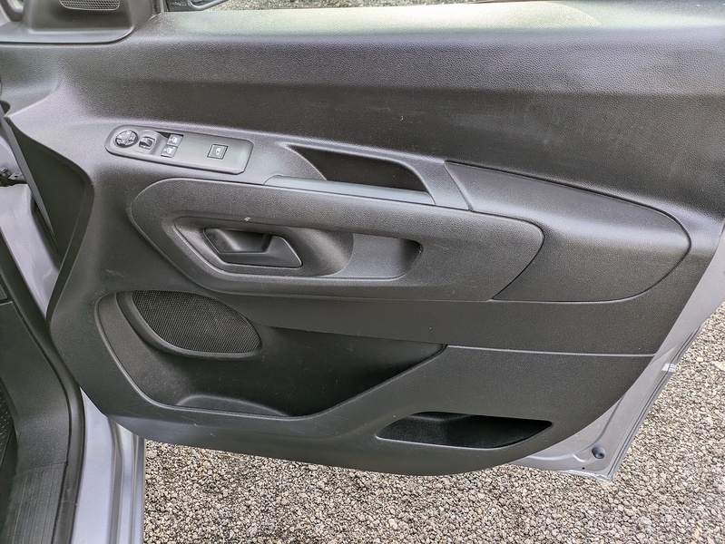 Vauxhall 1.5 Turbo D 2300 Sportive Panel Van 4dr Diesel Manual L2 H1 Euro 6 (s/s) (100 ps)