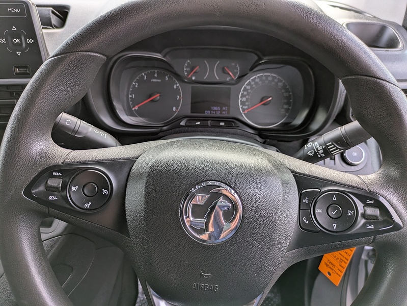 Vauxhall 1.5 Turbo D 2300 Sportive Panel Van 4dr Diesel Manual L2 H1 Euro 6 (s/s) (100 ps)