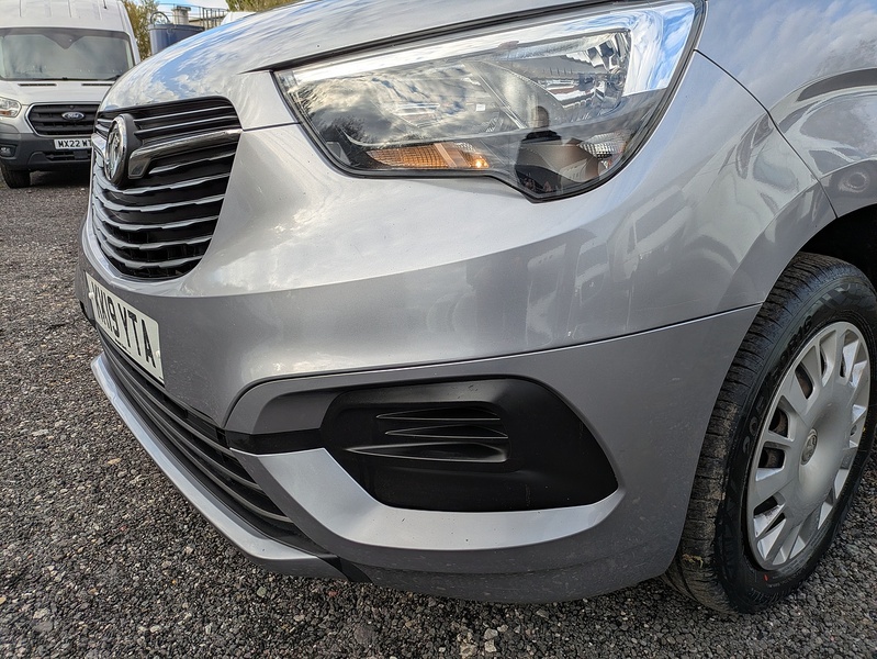 Vauxhall 1.5 Turbo D 2300 Sportive Panel Van 4dr Diesel Manual L2 H1 Euro 6 (s/s) (100 ps)
