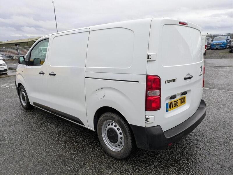 Peugeot 1.6 BlueHDi 1000 Professional Standard Panel Van M Panel Van 1.6 Manual Diesel