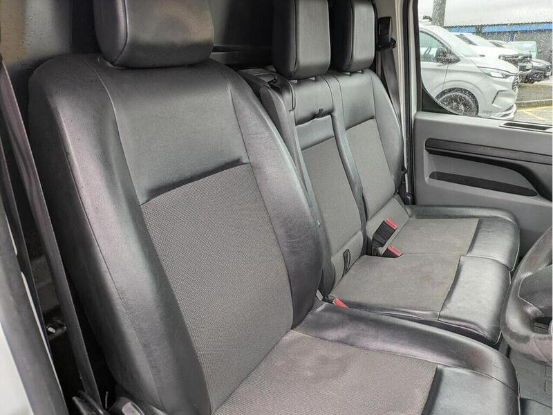 Peugeot 1.6 BlueHDi 1000 Professional Standard Panel Van M Panel Van 1.6 Manual Diesel