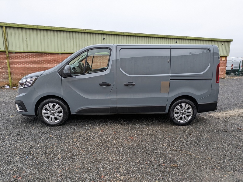 Renault 2.0 dCi Blue SL30 Extra Panel Van 5dr Diesel Manual L1 H1 Euro 6 (s/s) (150 ps)