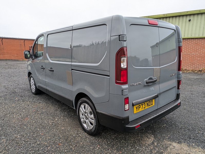 Renault 2.0 dCi Blue SL30 Extra Panel Van 5dr Diesel Manual L1 H1 Euro 6 (s/s) (150 ps)
